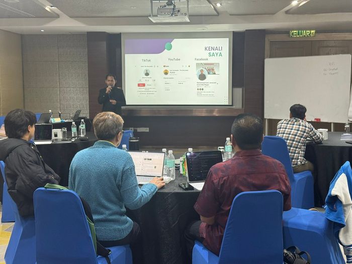Sesi training OpenTraining.asia